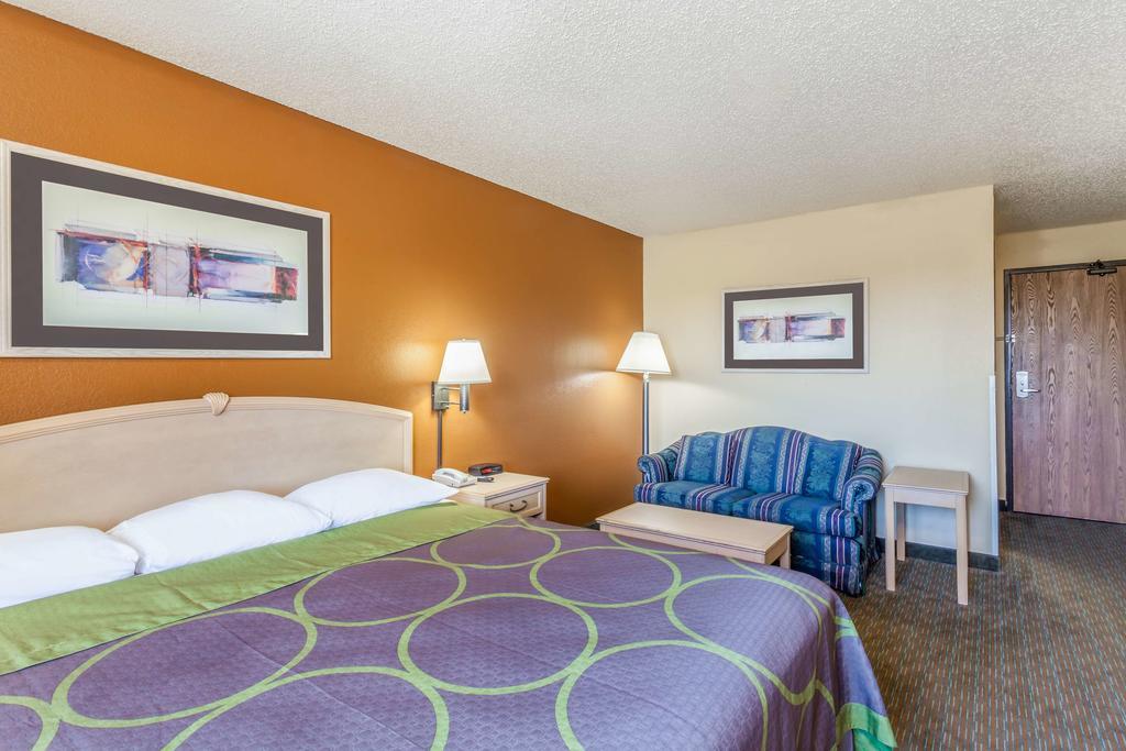 Отель Super 8 By Wyndham Charlotte/Amusement Park Area Экстерьер фото